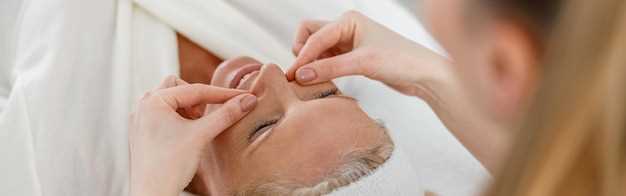 Почему и как делать массаж глаз новорожденному