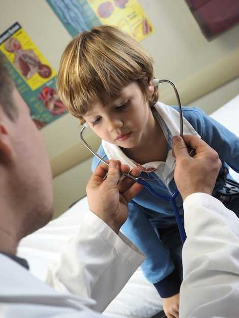 Отек глаз и бледность кожи могут быть признаками пневмонии у детей