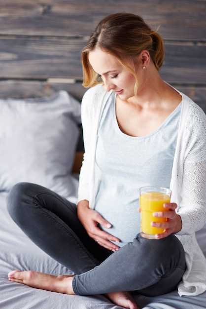 Какие витамины нужно принимать женщине перед зачатием